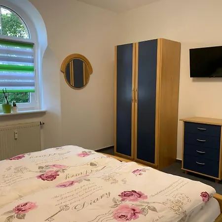 Ferienwohnung Bad Koesen شقة *