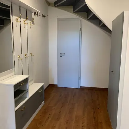 Ferienwohnung Bad Koesen شقة *